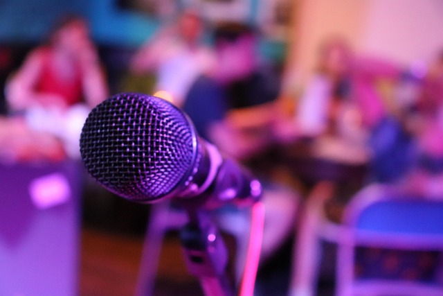 Franko’s Karaoke & Bar