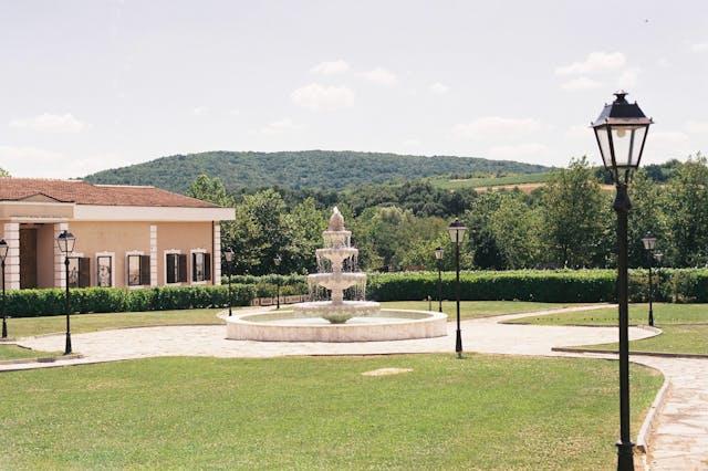 פארק המזרקות של בורובץ (Borovets fountains)